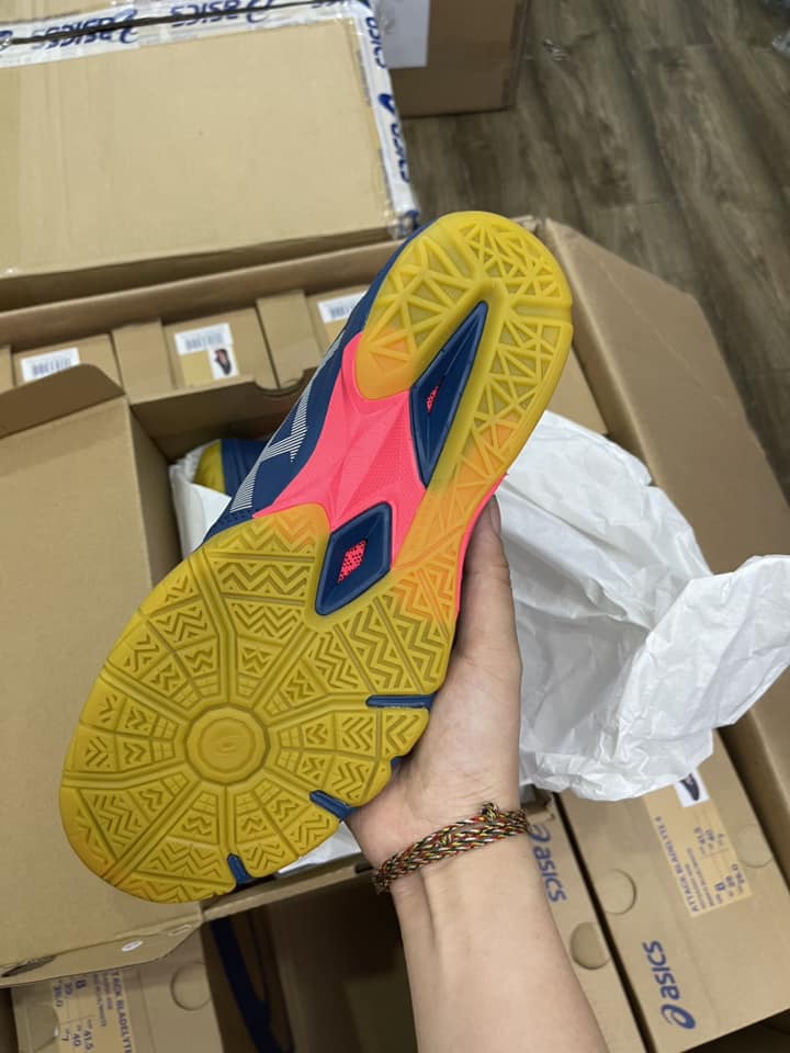 Giày Asics Attack Bladelyte 4