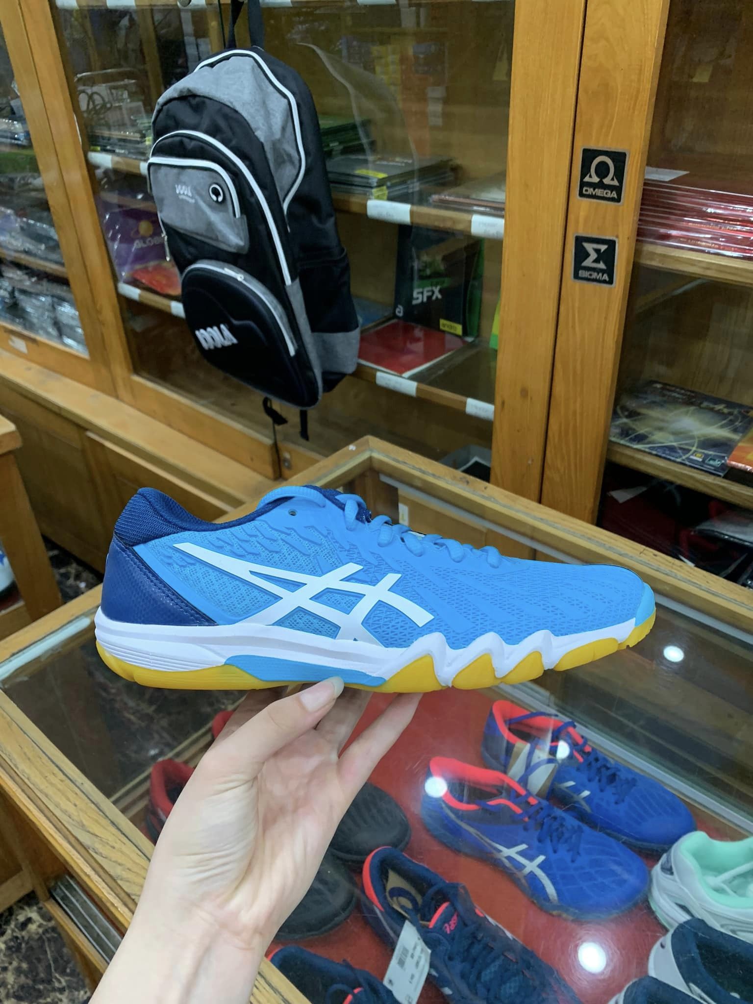Giày Asics Attack Bladelyte 4