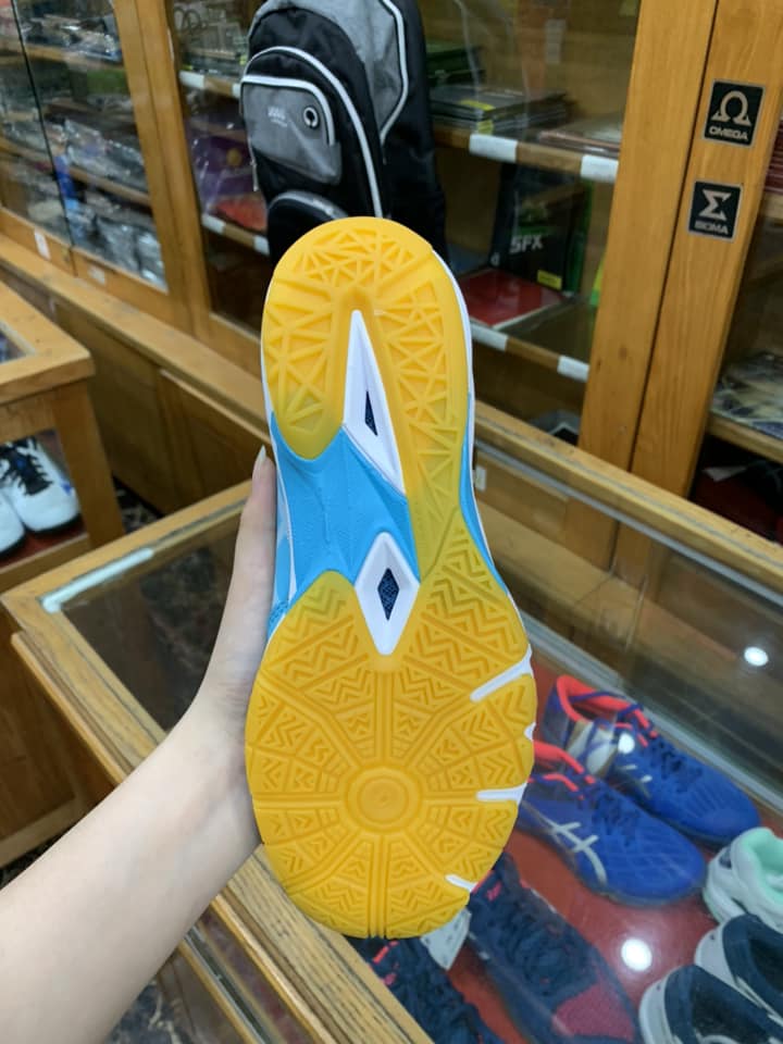 Giày Asics Attack Bladelyte 4